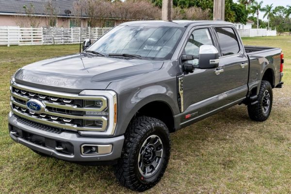 2024 Ford F-350 Super Duty Platinum Tremor Crew Cab 4×4